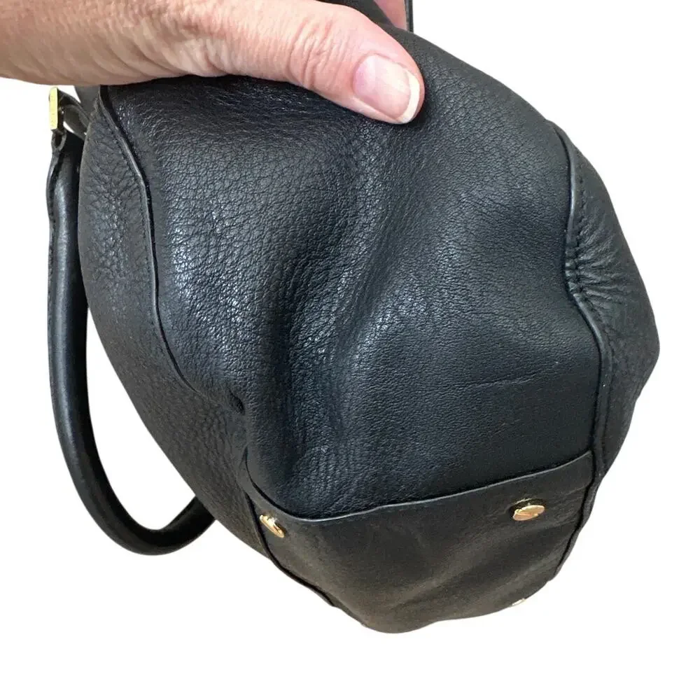 Tory Burch Amanda Slouchy Hobo Black Pebbled Leather‎ Gold Logo